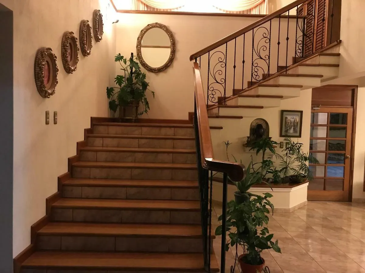 Hotel Belvedere Guatemalaváros 2*,